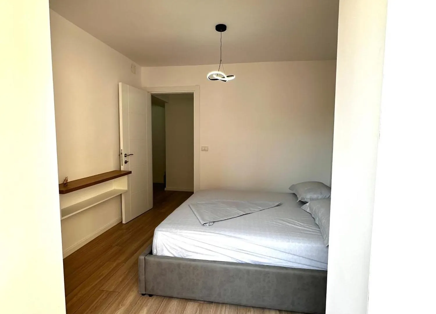 Tirana Apartment Center Jon