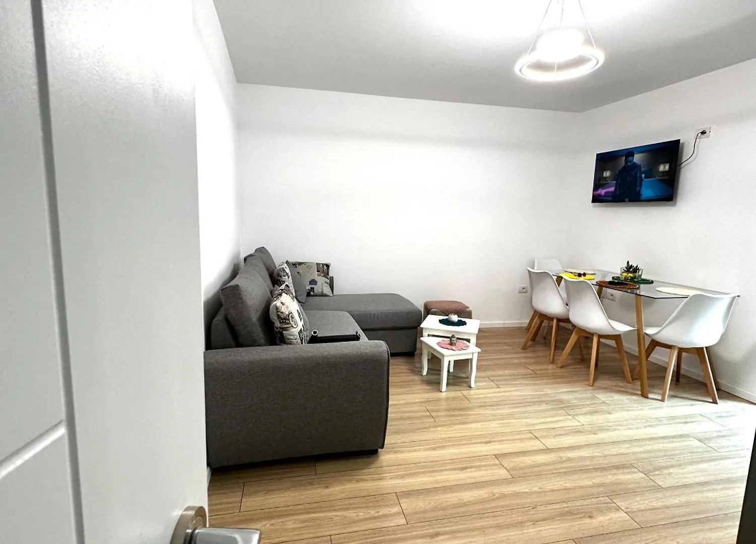 Tirana Apartment Center Jon